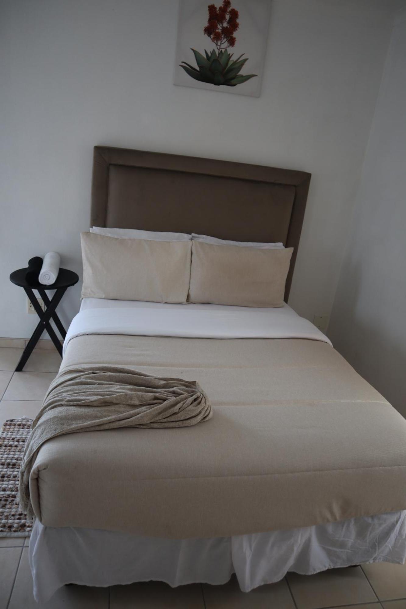 Coastwave Guest House Walvis Bay Exterior photo